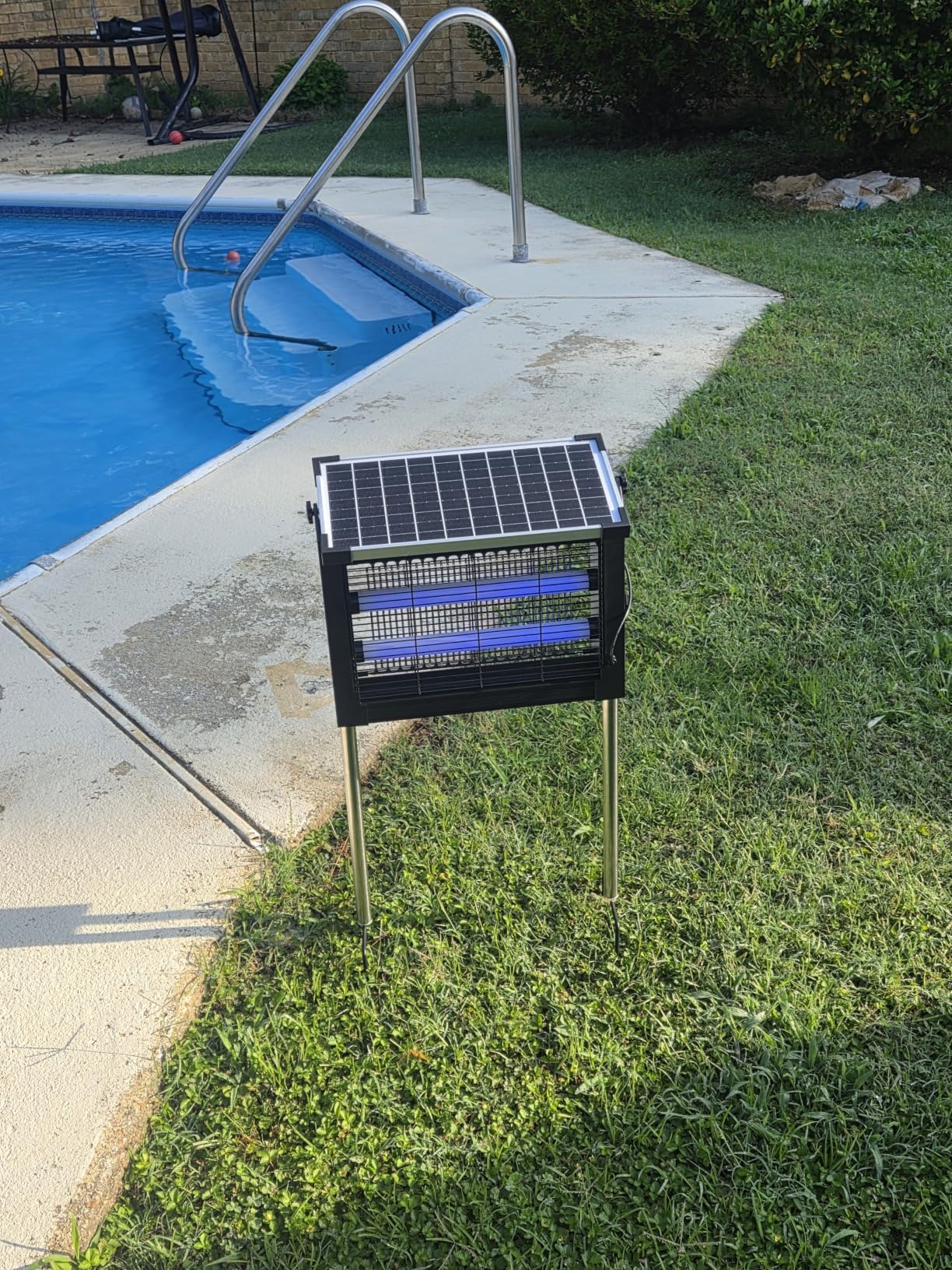 Poolside safe